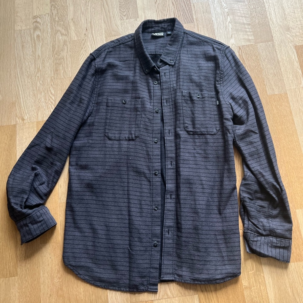 Vans Grey Button-Down Flannel Shirt - Size Large *New Condition*
